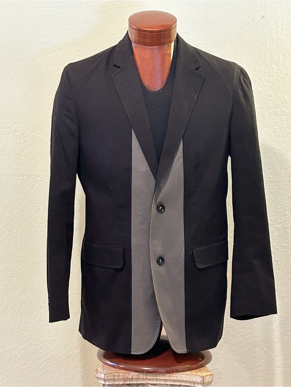Men's Two-Tone Black and Gray Notch Lapel Blazer